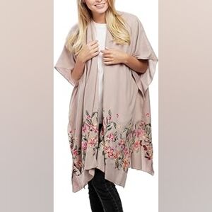 Women's Floral Embroidered Cape/Poncho. One Size.  34x37